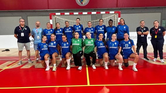 Fogaceiras com estreia amarga em casa das campeãs nacionais
