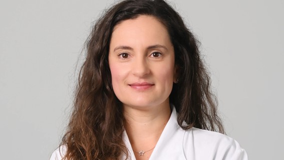 Médica da ULSEDV premiada por investigação inovadora sobre o eixo intestino-articulação