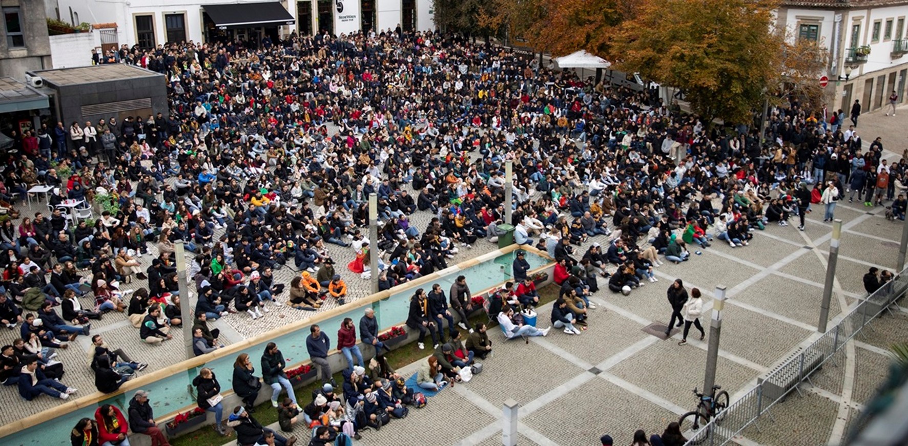 Praça Portugal prepara-se para viver o Mundial com paixão e união
